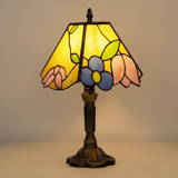 Baroka stila vintage galda lampa